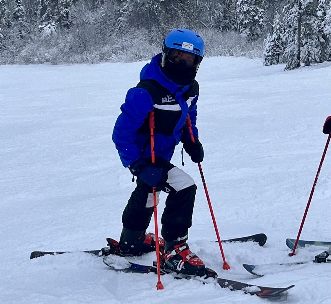 Mederic Clouatre skiing